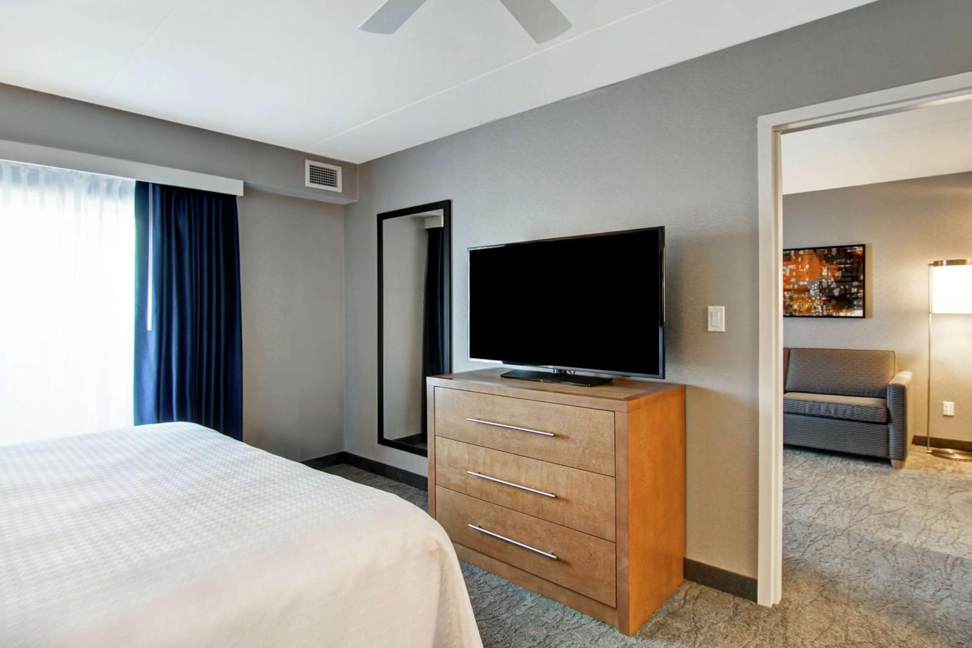 Hotel Homewood By Hilton Kanata 3*